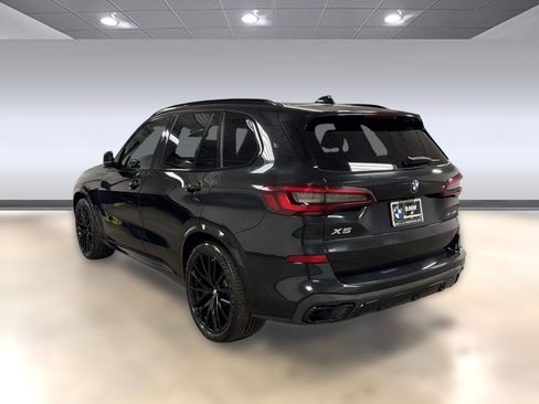 Used 2022 BMW X5 sDrive40i w/ M Sport Package RWD image 3