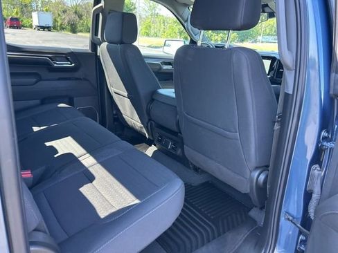 Used 2024 Chevrolet Silverado 1500 LT image 35
