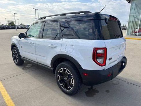 Certified 2025 Ford Bronco Sport Outer Banks w/ Outer Banks Tech Package+ AWD/4WD image 8