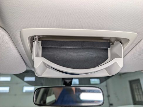 Used 2015 Honda CR-V LX image 26