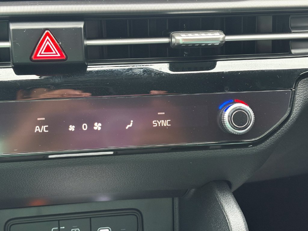 New 2026 Kia Sportage SX FWD image 28