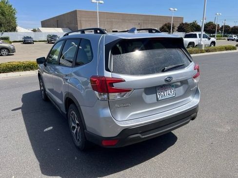 Used 2023 Subaru Forester Premium AWD/4WD image 5