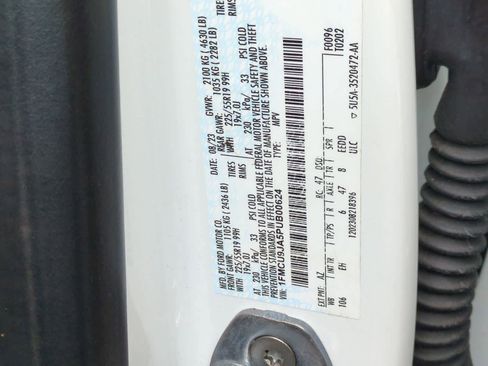 Used 2023 Ford Escape Platinum AWD/4WD image 34