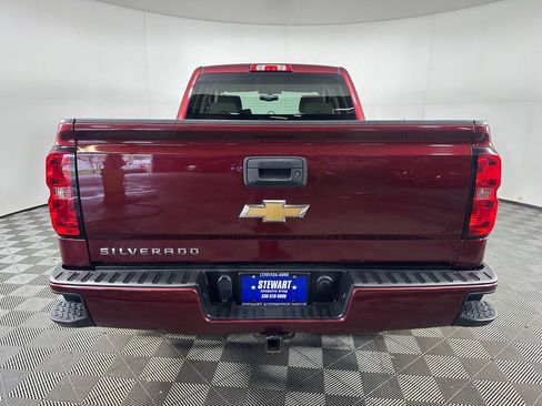 Used 2017 Chevrolet Silverado 1500 LT w/ All Star Edition AWD/4WD image 4