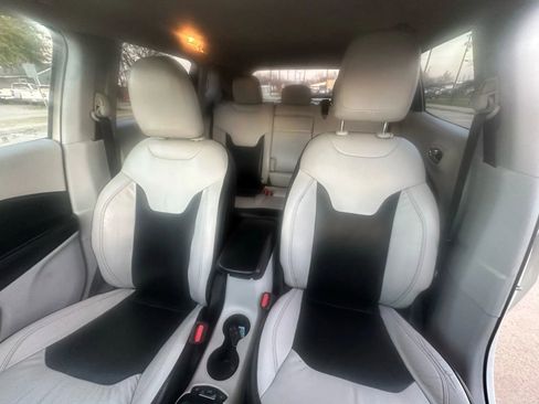 Used 2020 Jeep Compass Limited image 13