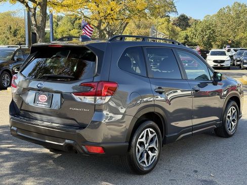 Certified 2023 Subaru Forester Premium image 6