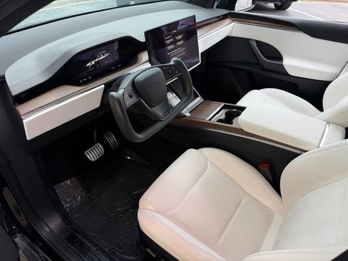 Used 2023 Tesla Model X AWD/4WD image 23