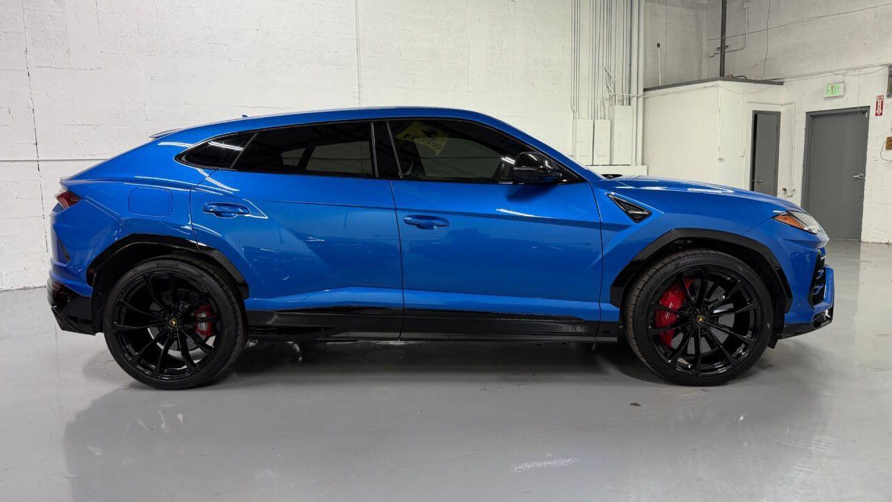 Used 2021 Lamborghini Urus AWD/4WD image 9