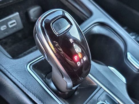 Certified 2024 Cadillac XT4 Premium Luxury image 15