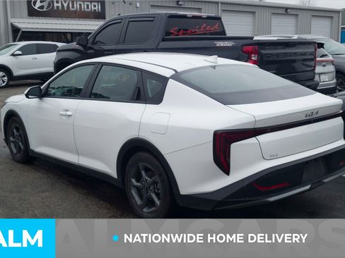Used 2025 Kia K4 LXS image 5