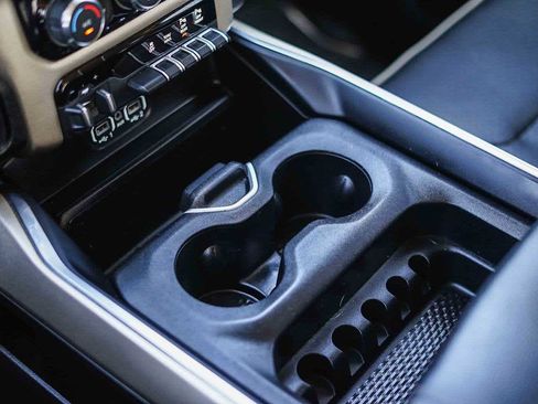 Used 2020 RAM 1500 Laramie image 37