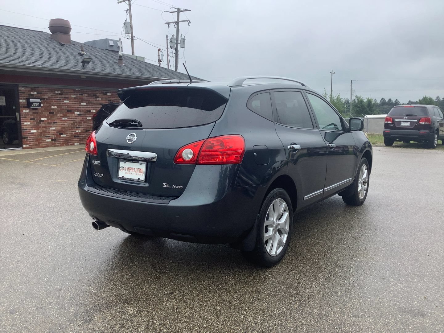 Used 2013 Nissan Rogue SL AWD/4WD image 9