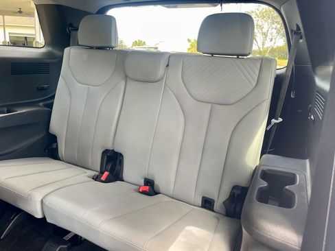 Used 2025 Hyundai Palisade SEL image 13