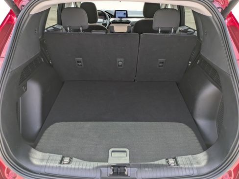 Used 2021 Ford Escape SE w/ SE Sport Appearance Package FWD image 11
