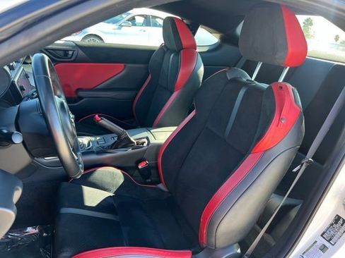 Used 2024 Toyota GR86 TRUENO Edition image 18