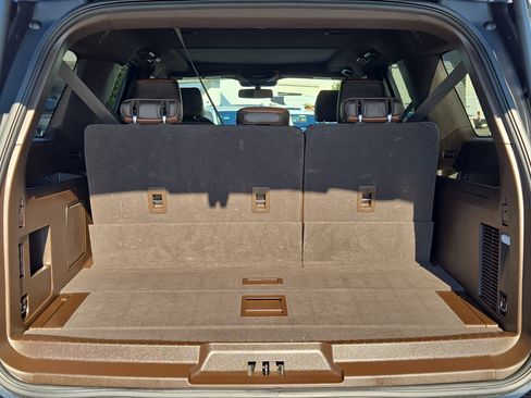 Used 2022 Ford Expedition Max King Ranch image 12