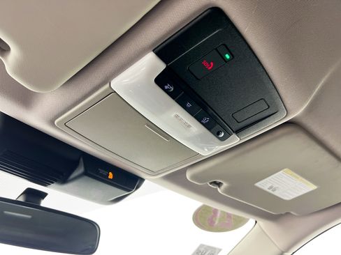 Used 2023 Mitsubishi Outlander SE image 18