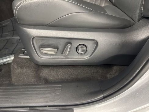 Used 2025 Toyota 4Runner TRD Off-Road Premium image 17