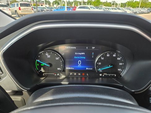 Used 2022 Ford Escape SE FWD image 13