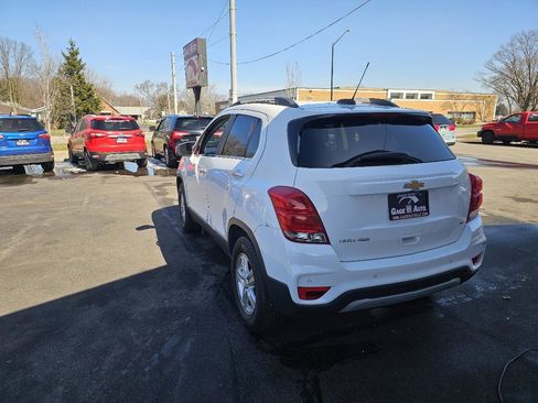 Used 2020 Chevrolet Trax LT w/ Driver Confidence Package image 8