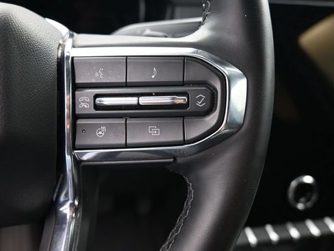 Used 2025 GMC Terrain Elevation AWD/4WD image 19
