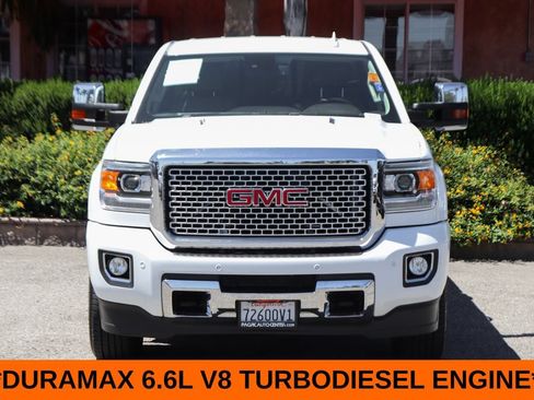 Used 2015 GMC Sierra 2500 Denali w/ Duramax Plus Package AWD/4WD image 3
