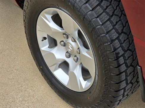 Used 2020 RAM 1500 Lone Star image 9