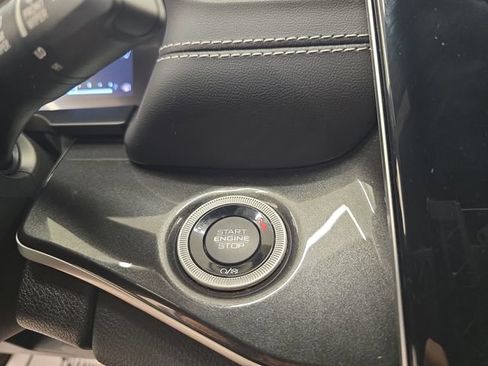 Used 2022 Jeep Grand Cherokee L Laredo AWD/4WD image 30
