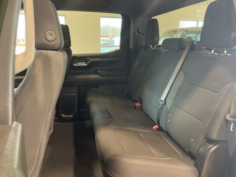 Used 2024 GMC Sierra 1500 SLE image 23