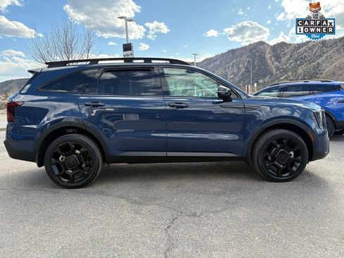 Certified 2025 Kia Sorento SX image 11