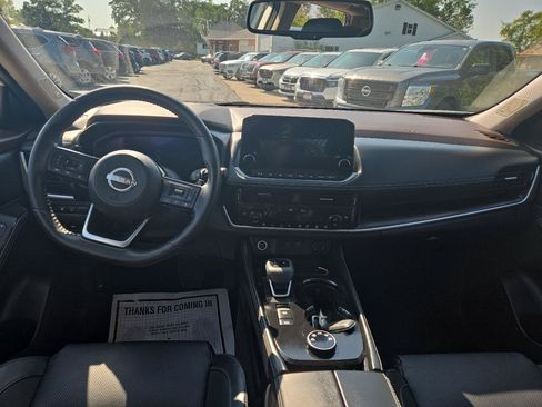 Used 2023 Nissan Rogue Platinum AWD/4WD image 13