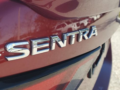 Certified 2021 Nissan Sentra SR image 11