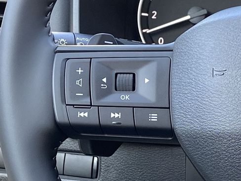 New 2026 Nissan Rogue SV FWD image 25