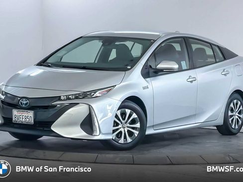 Used 2021 Toyota Prius Prime XLE FWD image 1
