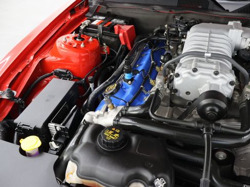 Used 2011 Ford Mustang Shelby GT500 RWD image 15