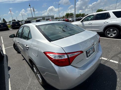 Used 2015 Toyota Corolla LE FWD image 8