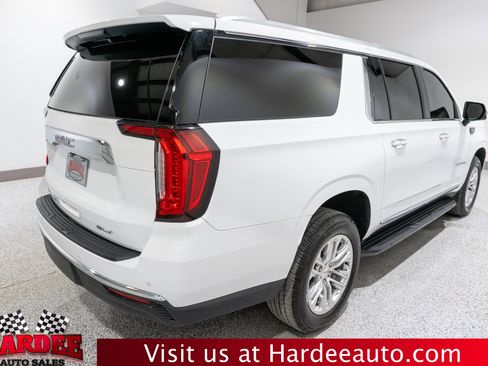 Used 2022 GMC Yukon XL SLT w/ SLT Premium Package RWD image 5