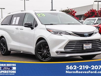 Used 2023 Toyota Sienna Platinum