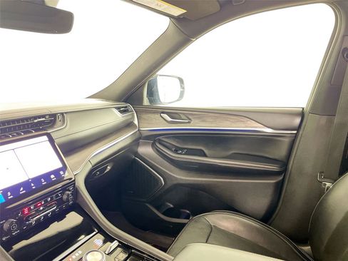 Used 2023 Jeep Grand Cherokee L Overland image 26