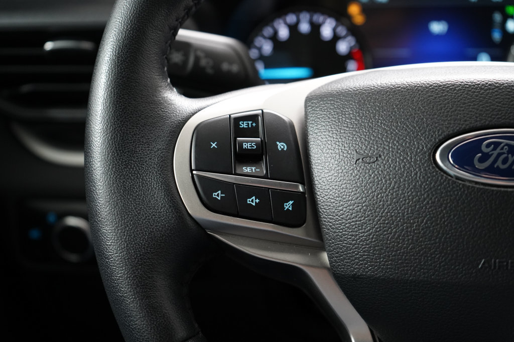 Certified 2024 Ford Explorer XLT AWD/4WD image 15
