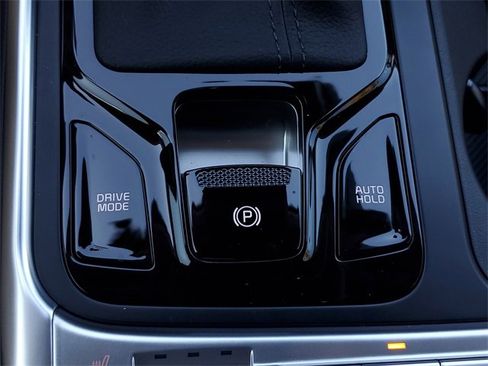 New 2026 Kia Carnival SX w/ SX Dark Edition Package image 30