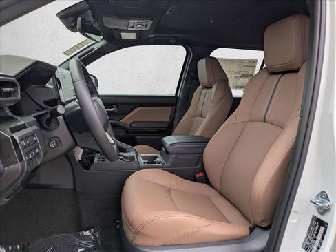 New 2026 Toyota 4Runner Limited AWD/4WD image 4