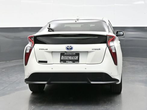 Used 2017 Toyota Prius Four Touring w/ Premium Convenience Package image 6