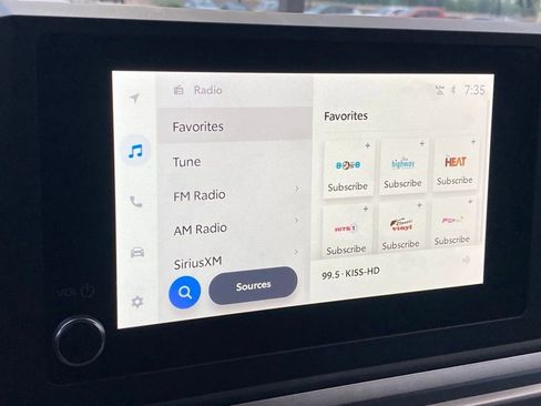 Used 2025 Toyota 4Runner SR5 image 19