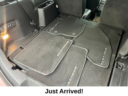 Used 2016 Ford Explorer Platinum image 31