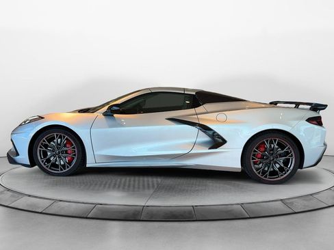 Used 2026 Chevrolet Corvette Stingray Premium Conv w/ Z51 Performance Package RWD image 2