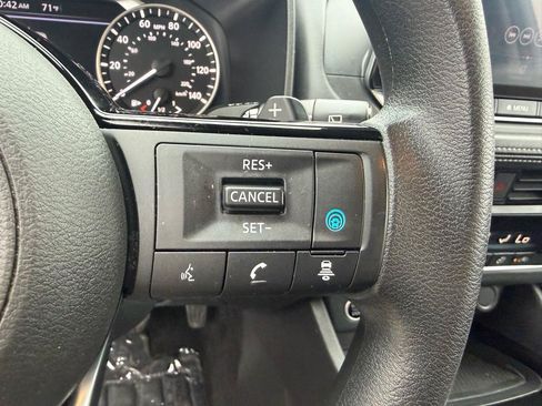 Used 2023 Nissan Rogue SV AWD/4WD image 27
