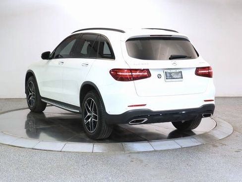 Used 2019 Mercedes-Benz GLC 300 4MATIC image 2