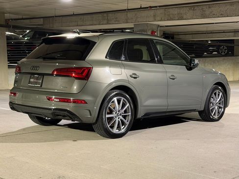 Used 2023 Audi Q5 e Premium Plus w/ Premium Plus Package image 9