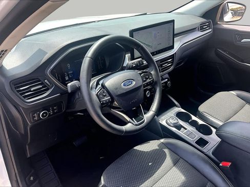 Used 2023 Ford Escape SE FWD image 18
